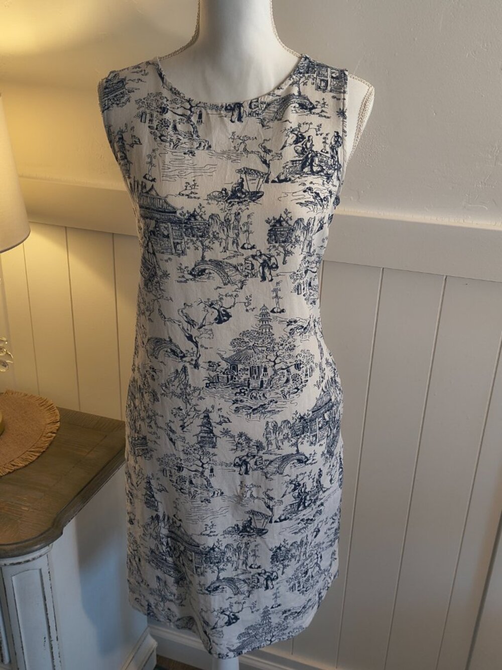 Josie White & Blue Chinese Toile Pullover Dress | Size Small